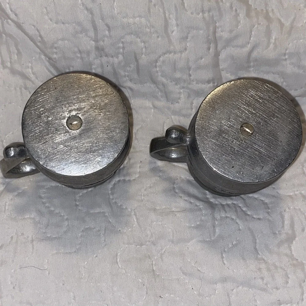 Vintage‎ RWP Wilton Plough Tavern Armetale Pewter - Salt & Pepper Shaker READ